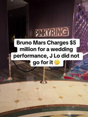 Is that too much? He is fabulous 😄 #weddingplanning #brunomars #vegaspaulycshow 