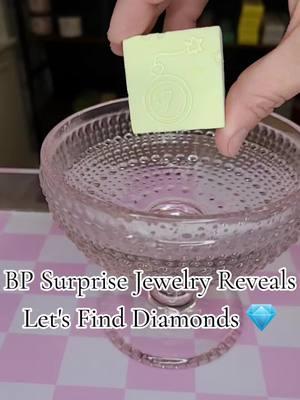 Hunting for Diamonds and Unicorns Is so much fun. Party is open #bpreveals #Diamonds #HiddenGems #theblingfizz #tiktok #Livetok #livefest #2025 #HappyNewYear #party #12oclock @Bad Bunny 