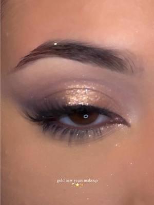 last look of 2024 🥂✨ are you wearing gold or silver for nye? • @TTDeye Colored Contact Lens contact lenses style “amber brown” (use code: “Tiffany020” for $ off!) #ttdeye #contactlenses  #makeupvideos #eyemakeuptutorial #goldmakeup #nyemakeup #newyearsmakeup #makeuptok #glittermakeup #softglammakeup #makeupideas #maquillajetutorial #maquillajedeojos #maquillajedeañonuevo #maquillajefacil #endof2024 