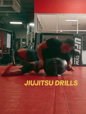 DRILLS BRAZILIAN JIUJITSU ✅️ #anime #UFC #karate #boxeo #animeedits #animememes #animeedit #animedrawing #animeboy #animecosplay #animeamv #ufcfightnight #wrestling #kickboxing #jiujitsu #bjj #grappling #boxing #muaythai #weeaboo #ko #otaku #bellator #kickboxingtraining #boxing👊 #mufcfans #kickboxer #martialart #taekwondotraining 