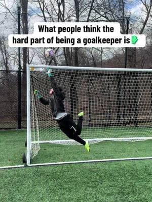 What is the hardest part of being a goalkeeper: Mental or physical⬇️🧤 @T1TAN #goalkeeper #gk #keeper #goalie #433 #futebol #Soccer #goalkeepers #footballtiktok #soccertiktok #foryoupage #fyp #footy #futbol #goalkeeping 