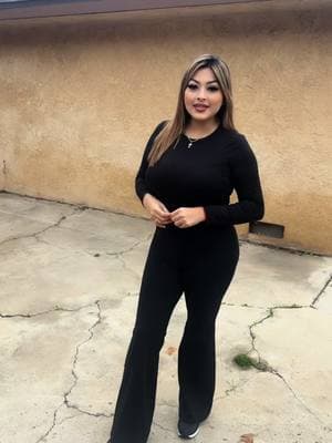 Happy New years Eve 🥳  Let’s start the year with a new house 🏡 📲 To schedule an appointment to view this home call me (661)472-4067 #fyp#sisepuede#edenmuñoz #lanina#bailando #happynewyear #newhome#california#realtor#mexicana#kick#patada Isabel Garcia CALDRE#02172470 (661)472-4067 Agentcor BBR Madera Real Estate Group Hablo Espanol  Listing Courtesy of Valerie Enriquez Emerge Real Estate 