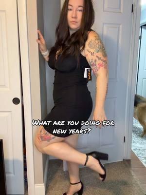 #newyear #newyears #newyearseve #newyearsoutfit #newyearsoutfits #newdress #littleblackdress #itried #changedmymind #tiredmom #homebody #sleepymom #newyearskiss #newyearsnewme 