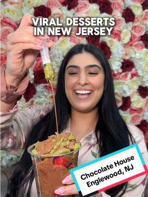 [ad] @chocolatehouse is now open in Englewood, NJ and they’re serving all the viral IG worthy desserts! 🍫🍨🍓 All their ingredients are halal. #wanderingwithmariam #wanderingforeats #njeats #njfoodie #thingstodoinnj #englewoodnj #bergencountynj #bergencounty #njdesserts #dubaistraberries