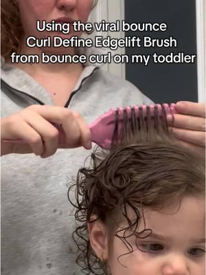 @BounceCurl #bouncecurl #edgelift #hairtok #momtok #hairstyle #curlyhair #edgeliftbrush #bouncecurlbrush 