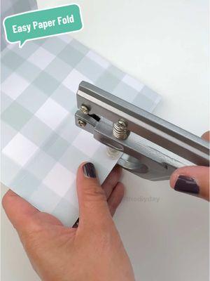 Make this 3 pocket paper fold in minutes (about 10). Measurements and supplies used are available on my IG. #craftoftheday #paperlovers #craftylife #snailmail #stationeryaddicts #crafts #papercraftingaddict #craftlove #craftaddict #diycraft #craftingtime #penpal #happymailideas #stationery #craftidea #papercrafter #paperfold #easycraft #crafters #makersgonnashare #papercrafters #diycrafts #craftersoftiktok #crafttok #makersoftiktok 