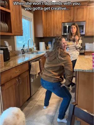 I’m surprised she didn’t turn the water on in the last one 😂💀 #trends #lalala #couple #funny #dance #goofingaround #smile #postivevibes #newyearseve #newyearvibes #trending #fyp 