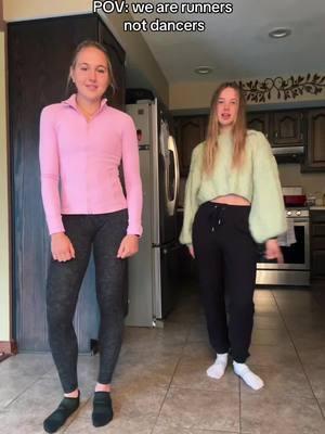 Who let us dance @linzivanmeter #fyp #foryou #yay #xc #crosscountry #marathon #halfmarathon #traning #distance #run #Running #runner #runnerthings #Vlog #runvlog #longrun #easyrun #runwithme #athlete #d1 #college #track #trackandfield #gym #workout