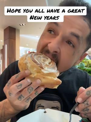 I wish you all the best. May #GOD #bless you #all #happy #newyear #2025 #everyone #mrjohnnydanger #losangeles #california #canogapark #cinnabon 