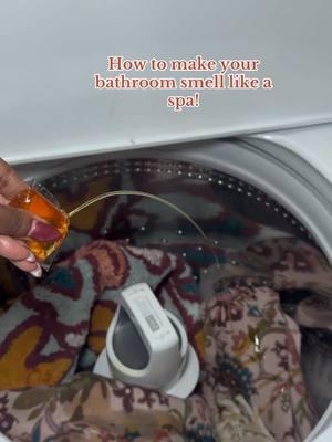 I also wash my plastic shower liners in my washing machine as well! #laundrysauce #laundryhack #bathroomhack #luxurylaundrydetergent #fragrancetok #laundrydetergent #laundrypods #laundrysaucepods #laundrysaucedryersheets #tiktokmademebuyit #tiktokshopholidayhaul #viral #laundrytok #egyptianrose #showercurtain 