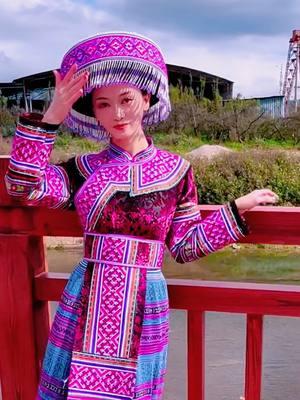 #hmong #hmoob #moob #hmongb #pajtawglag #hmoobsuav #苗族 #苗服 #miaozu #少数民族风情 #hmongclothes #苗族姑娘 #china #苗族服装穿搭 #苗族衣服 #少数民族服装 #苗疆女子 #khaubncaws #苗族服装 #苗族服饰 #HMông #miaoclothing #hmongchinese #hmongtiktok #dejliabdejntsuab #hmongchineseclothes 