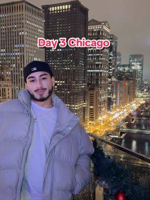 Late start to todays vlog but still serving hehe #fyp #chicago #chicagovlog #londonhouse #xmasinchicago #xmas #christmas #newyears #2025 #chitown #influencer #trending#fyp #travel #lgbt #latino#single #dating #aesthetic #goals #2d #2drestaurant  #2dchicago 