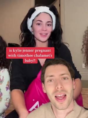 OMG?! #popculturenews #popculture #fyp #kyliejenner #timotheechalamet #timotheechalametedit #kyliecosmetics #kardashians #pregnant #greenscreen 