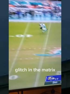 😱🤨🤔🏈 @Roston Short #glitchinthematrix #glitches #glitchesinreallife #football #foryou 