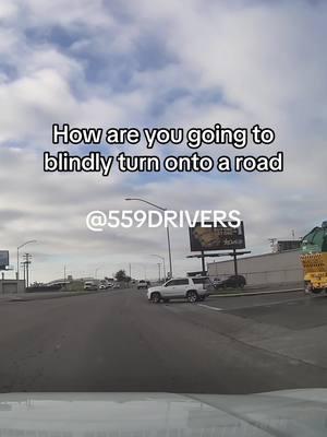 Unsafe drivers #fyp #instantkarma #instantkarmadriving #dashcam #baddriversoftiktok #dashcamvideos #baddriver #karma #559 #fresno 