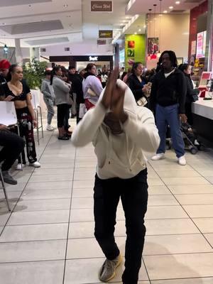 But it’s not enough 🕺🏾💪🏾😂#viral #trending #moneymakingmase #dancer #fyp #mall #nyc #litefeet @Noahh ✪ 