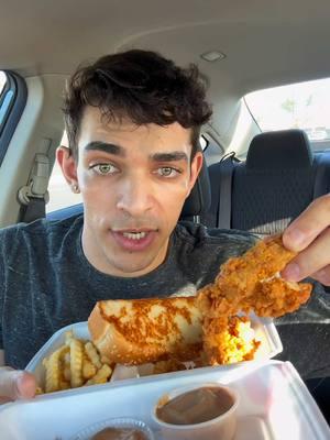 Spooky1 tries canes?? #fyp #mukbang #eating #foodreview #canes #raisingcanes 