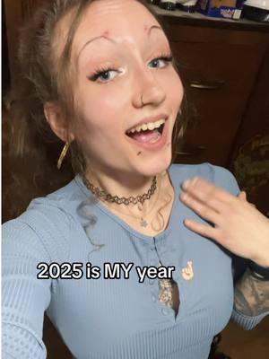 #happynewyearseve #2025 #letsgetit #takingnoshit #fuckyall #positivevibesonly #blueeyedgirl #piercings #tattoos #alt #alttiktok #fyp