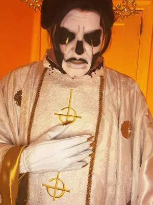 HAPPY NEW YEAR BABIESSS #ghosttheband #ghostbc #thebandghost #papaemeritusiii #terzoemeritus #ghostofterzo 