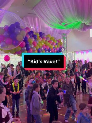 We went to our first Kid’s Rave set up by Tiny Beats Dance Party and here are some activities it had ⬇️  • Bouncy house(s) with slides and a ball pit  • Lei’s & light up toys for all the kids  • Eccentric dancers  • Characters such as Bluey and Spider-Man  • Hair braiding station  • Permanent jewelery station • Foot truck and unlimited water station  • Back room with a changing table and couches if it gets too stimulating on the main floor  • blow up snow globe balloon dome • Kid DJ @dragononthebeat playing the beats  • Incredible light and ballon display  • BALLOON DROP at noon! We had so much fun, and I know Ariana would have loved everything about this. I thought about everything I would do with her. I think her favorites would be the ball pit, snow globe and balloon drop. I don’t think she would have loved the hair braiding as she didn’t like her hair touched- but if she did - I know the bright colored braids would have looked so cute on her. #vegas #lasvegas #december #instavegas #nye #newyearseve #kidsrave #tinybeats #kidactivities #vegasbaby #dj #rave #babyrave