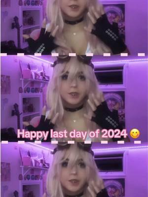 Petition to bring back triple split screens for 2025 ✊✊#cosplay#miu#miuiruma#costume#danganronpacosplay#danganronpa#drv3#2024#2025#newyears#lastdayof2024#famous#triplescreen#ogcosplay#nostolgic#party#balldrop#celebrate#fyp 