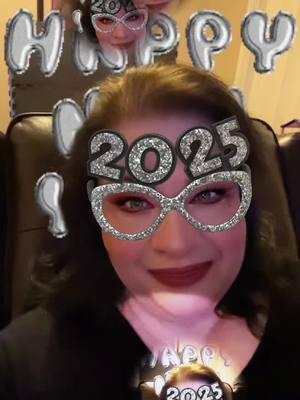 Happy New Year! 🎆🎊 #2025 #over60andfabulous #aka_yiayia 