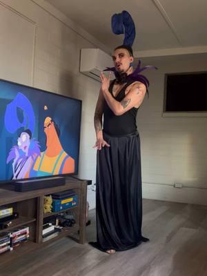 That poison 🧪#theemperorsnewgroove #yzma #kronk #earthakitt #disney #kuzco #movieclips #00snostalgia #disneyvillain 