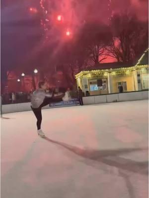 Last skate of 2024 + frog pond show!! ⛸️🥳  tysm for videotaping @chloee_cheung 🫶 #IceSkating #edeaskates #figureskating #teamusa #johnwilsonblades #skating #athlete #edeaiceflys #skatingclubbos #skatingclubofboston #newyears #2025  