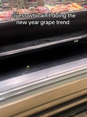 The fact that we walked back into the store cause we forgot! I AM APPALLED 🤦🏾‍♀️🤷🏾‍♀️ #mzmoodie #newyears #grapes #Love #tryagain #nextyear 