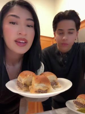 BOMBBBBB AFFF 🔥🔥@Official Mama G #fyp #foryoupage #mukbang #meg #sliders #foodtiktok #paratiiiiiiiiiiiiiiiiiiiiiiiiiiiiiii 