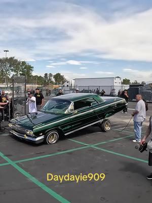 Lowriders Hopping: Rollerz Only cc #fyp #daydayie909 #lowriders #hopper #hydraulics #lowridershopping #lowridercars 