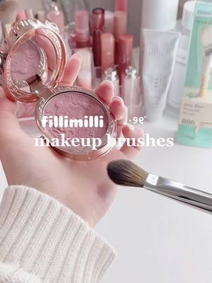 these are actually so worth it #fillimilli #makeup #brushes #kbeauty #korea #korean #beauty #chueog #powderbrush #blush #blushbrush 