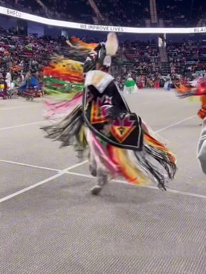 | Violet S | He sapa wacipi 24' @4theloveofdancing #nativeamerican #nativeamericanmusic #powwowtrail #cree #nativepride #nativepeople #sioux #powwow #navajos #firstnations #history #powwow #dance #jingledress #culture #suite #viral #foryou #fpy