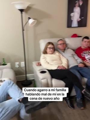 Jajajjajajaa #fyp #paratii #foryoupage #original #viralvideo #pasarlabien #familia #cena #31 #latinos #diciembre 