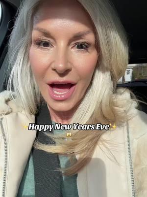 Wishing everyone the happiest 2025 New Year! You can do anything if you believe it so! Love you! Make this your year you just do it! #nicolehibbard #happynewyear2025 #newyear #2025 