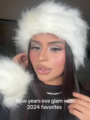 Happy new years eve babes 🫶 Products used:  @Bobbi Brown  @e.l.f. Cosmetics  @Haus Labs by Lady Gaga  @Patrick Ta Beauty  @Givenchy Beauty  @makeupforever  @Sephora Collection  #2024makeup #grwm #newyearsglam #newyearseve #grwmnewyearseve #2024favorites 