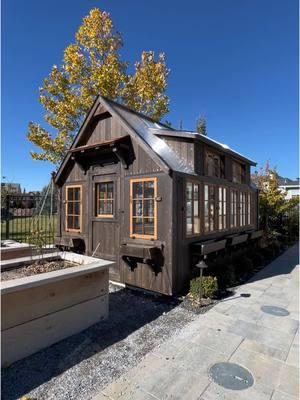 Happy new year friends! Throwing it back to this beautiful fall day in Utah. #greenhouse #rustic #frontierrusticdesigns #gardening #green #greenthumb #fyp 