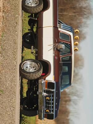 Eyeless but full of soul #ford #f250 #460 #dentside #supercab @only_classic_fords 