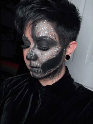 Happy new year #drag #dragking #makeup #skull #skullmakeup #dragmakeup #drag #dragart #dragartist #dragkingsoftiktok #glitter #newyear #newyearmakeup 