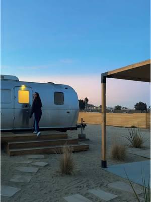 hi 📍Joshua tree park ! @AutoCamp ⛰️ #fyp #travel #glamping #joshuatree #joshuatreenationalpark #joshuatreeairbnb 