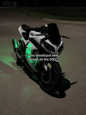 I love the new fairings #toxicbiker #sportbike #motorcycle #bikehub #fyp #biketok #foryoupage #motohub #yamahar1 #yzfr1 