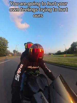 #michigancheck💙💛 #viralvideo #fypage #metrodetroit #bikersoftiktok #gsxr1000r #carbonfiber #nofacenocase #biketok #windtherapy #backpack #BookTok #2025future 