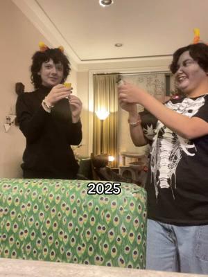 Happy new year everyone :3 #newyears #newyearseve #newyear #newyears2025 #cosplay #cosplayer #homestuck #karkat #karkatvantas #gamzee #gamzeemakara #homestuckcosplay #trend #relatable