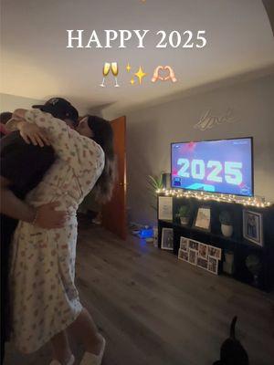 so so happy 🥹🥹🥹 #2025 #2025future #couplegoals #couplestiktok #balldrop #nycballdrop #2025 #newyears #newyearseve #newyearsday 