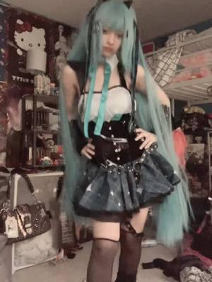 [ #RASCALMIKU ] 🎶 :: spent it w @ace 🇵🇸 :333 🏷️ :: #hatsunemiku #hatsunemikucosplay #hatsunemikuvocaloid #miku #vocaloid #vocaloidmiku 