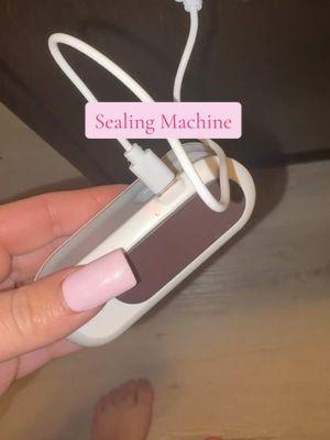 The best purchase so far! Im amazed! #seal #sealingmachine #kitchen #snacks #momlife #momhack #sealing #fyp #fy #musthave 