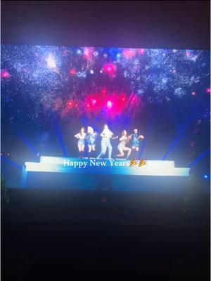 Happy new years guys🎉🎉 #ive #afterlike #newyears #happynewyear #kpop #2025