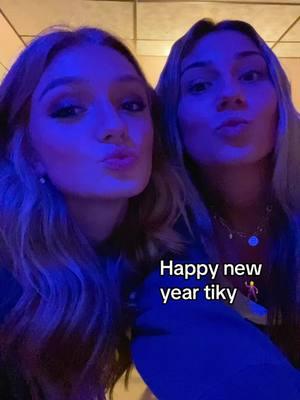 Happy New Year 🎊 🕺 @emily @cami_qm #fyp #justderektv #derekdadon #happynewyear #dwat5 #dwat #makemefamous #arianagrande #blowup? #forupage #forupage #highschool #xyzba #w 