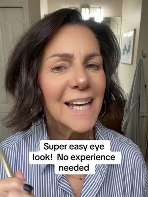 An eye look anyone can master!  No experience needed!  Linked in my LTK shop in bio. #easyeyelook #eyetutorial  #eyeshadowtut  #easymakeuplooks  #fastandeasyeyelook 