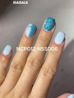 Cold and ice vibe glittering nails dipping 💅 🙋‍♀️dual color blocks with a slim French design ❄️✨ #thenagaia #bluenails #frenchnails #frenchtipnails #glitternails #colorblocknails #babybluenails #whitenailsdesign #dipnailsathome #nagaiadippingpowder #holidaynails #nailsartvideos #cutenails #fyp 